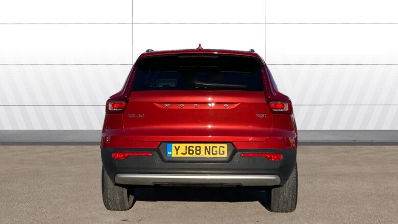 Volvo Xc40 2.0 T4 Momentum 5dr AWD Geartronic Petrol Estate